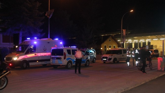 17 Yaşındaki Genç Bomba İhbarı Yaptı, Tren Garı Boşaltıldı