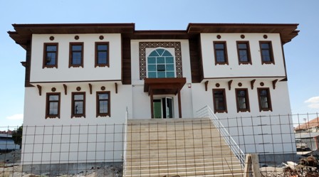 Karapınar, Şehir Konağı’na kavuşuyor