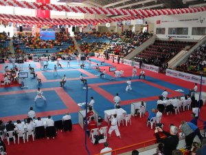 Selçuklu'da tekvando şampiyonası