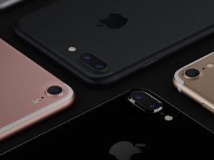 iPhone 7 kaç lira? iPhone 7 Türkiye fiyatları belli oldu. iPhone 7 Plus fiyatı ne kadar?