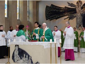 Papa Franciscus Azerbaycan'da