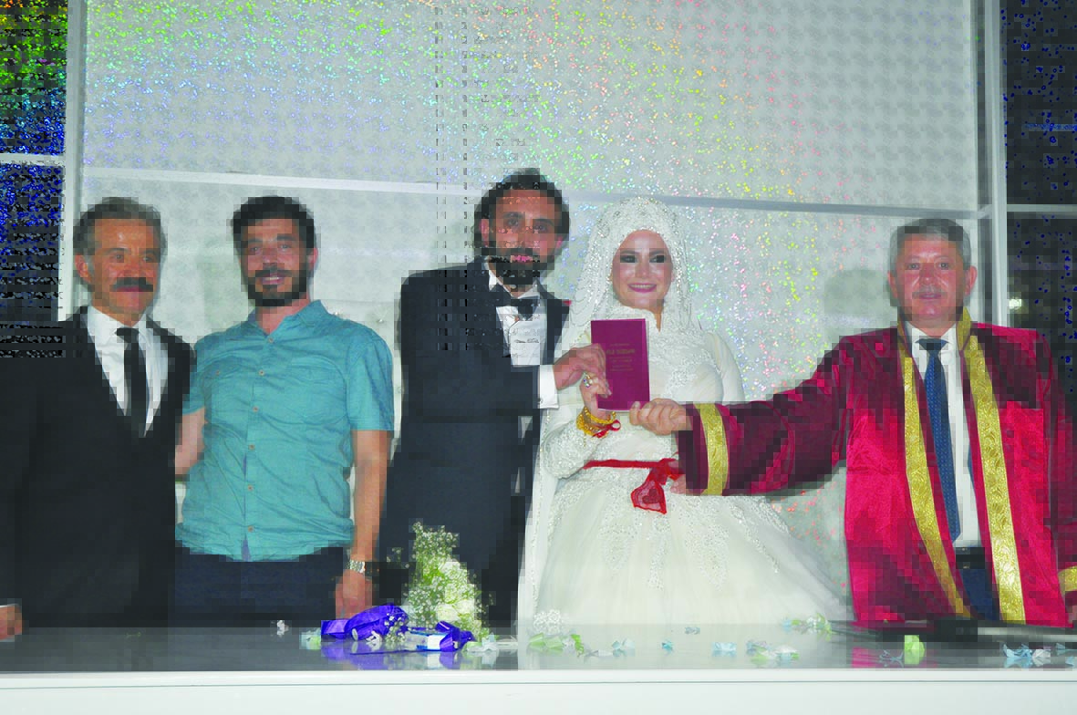 Zehra ve Üzeyir'den Ömürlük İmza