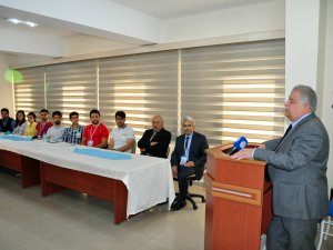 “TÜBİTAK Bilim Okulu Konya 2016” NEÜ’de derslere başladı