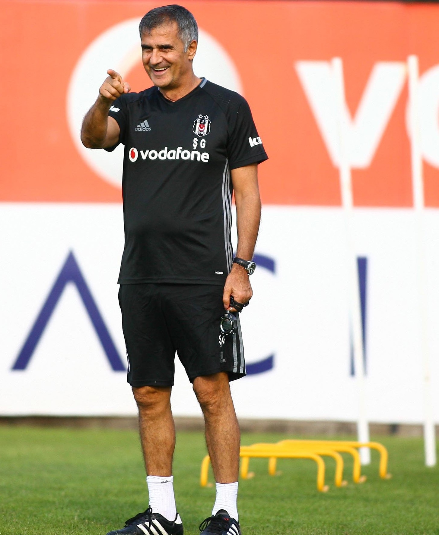 Şenol Güneş, zor sever!