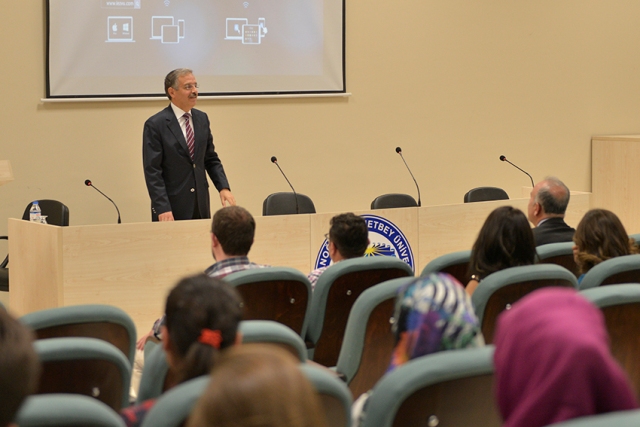 KMÜ Rektörü, İlk Öğrencilerine Seslendi