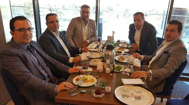 İş Adamları Yemekte Buluştu