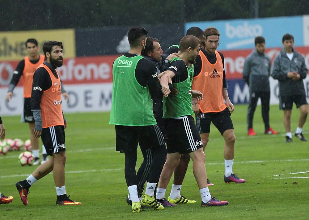 Kendine gel Caner!