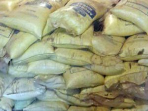 Diyarbakır Sur'da 20 ton amonyum nitrat ve çalıntı araç ele geçirildi