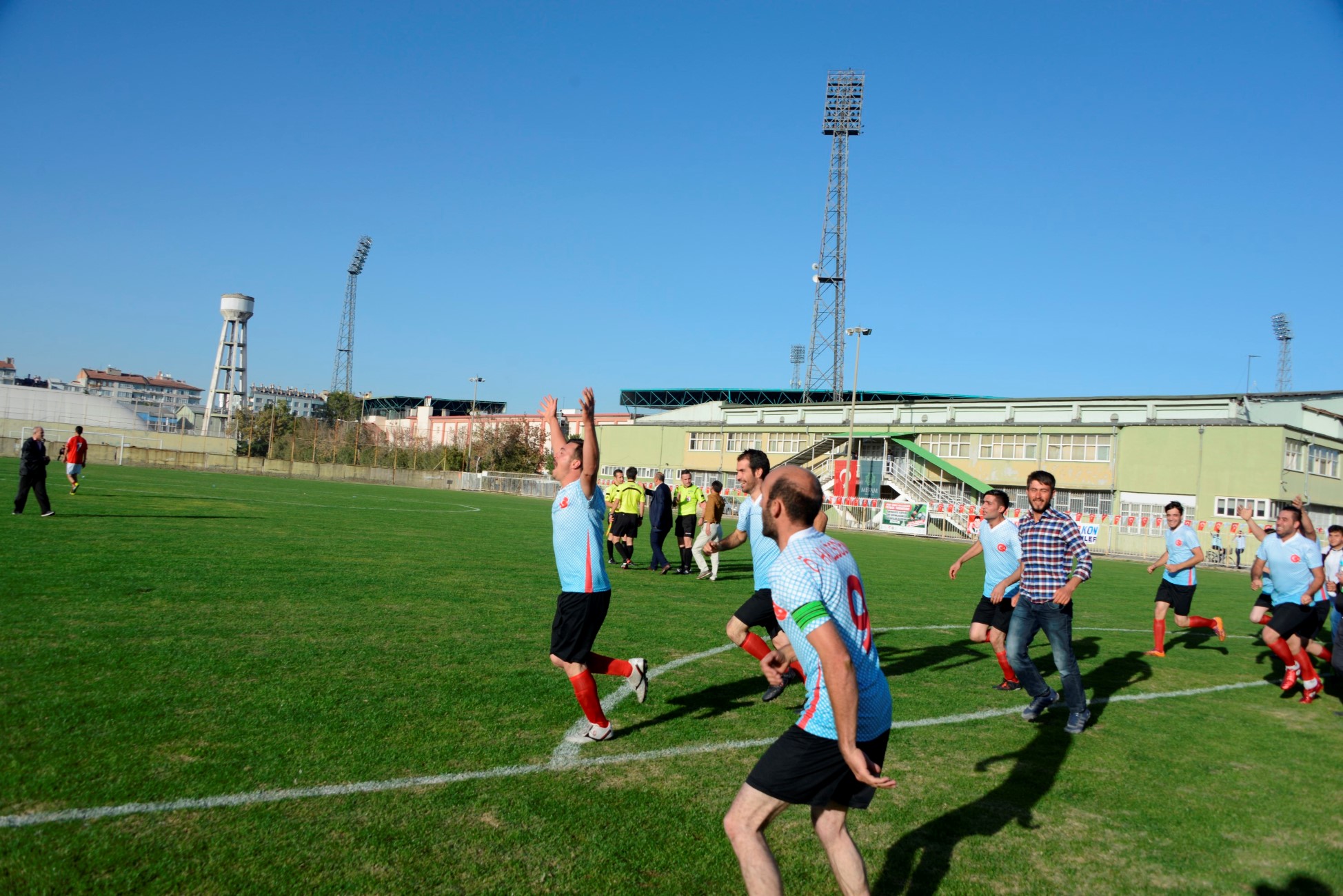 Şampiyon Çomaklı!