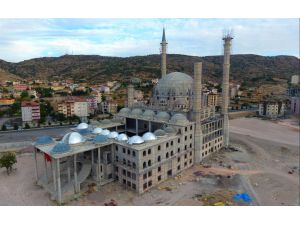 Nevşehir Külliyesi hayırseverlerin desteği ile yükseliyor