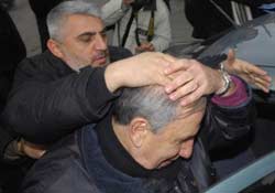 Polis O KAFA'ya neden bastırdı