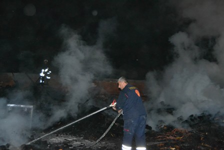 Kulu’da odun dükkanında yangın