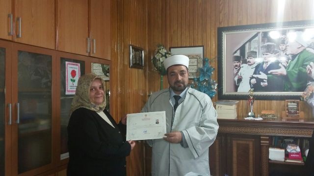 Ezan, Bulgar kadını İslam’a Çağırdı