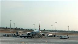 Tahliye botu patlayan uçak seferden çekildi