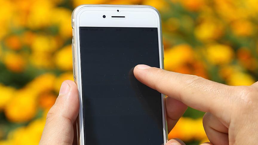 'Cep telefonu bağımlılığı terapi ile tedavi edilmeli'