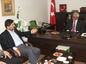 Acar’dan, Yarar’a ziyaret