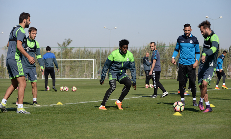 Atiker Konyaspor Fenerbahçe maçı hazırlıklarına yeniden başladı