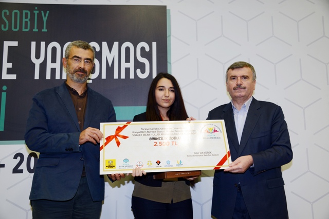 Konya'da  geleceğin beyinleri Bilim Merkezi’nde ödüllendirildi