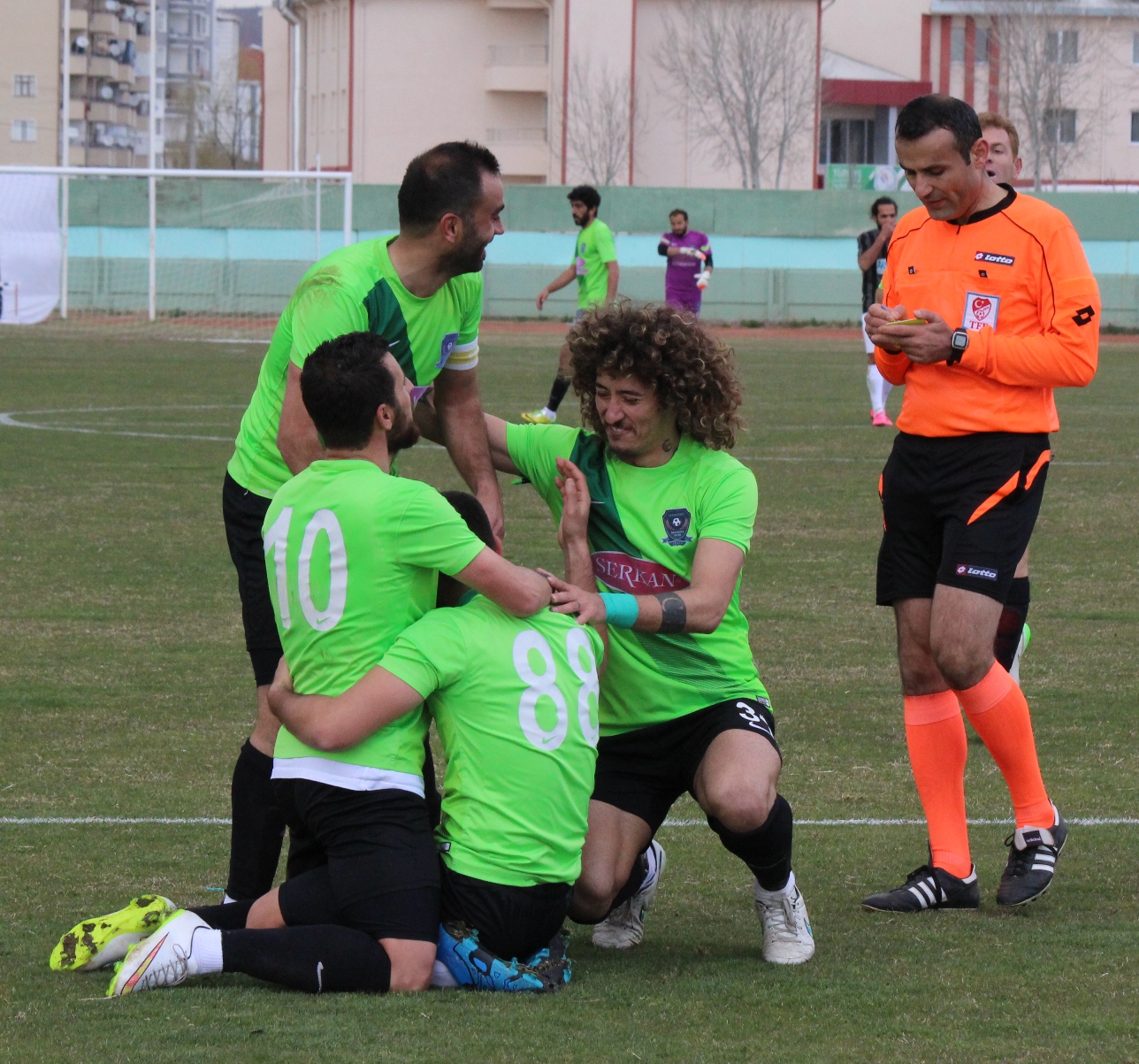 Sarayönü Belediyespor krizle pençeleşiyor