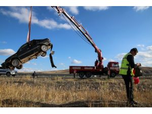 Şarkışla'da trafik kazası: 3 yaralı