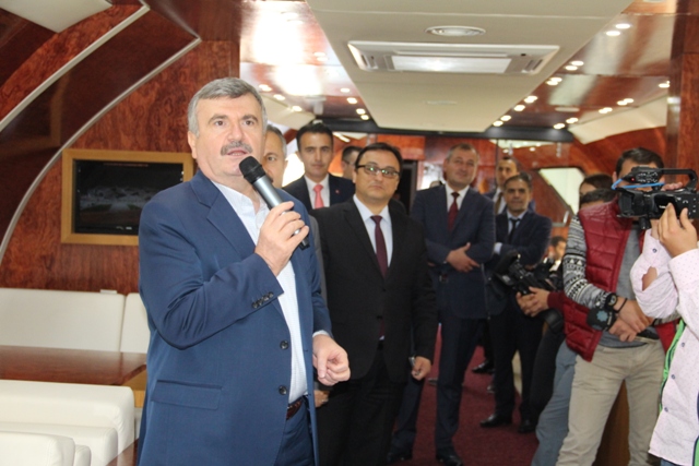 Akyürek, Uçak Kafe’yi basına tanıttı