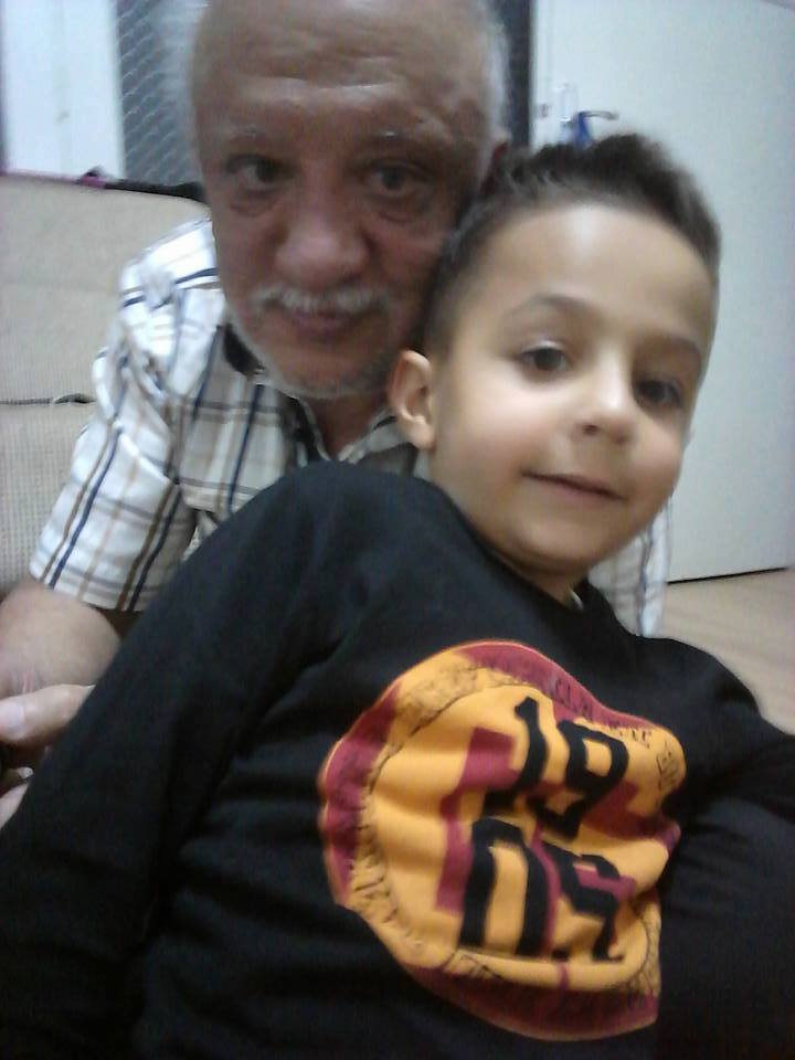 Fikret Korkmaz Torunuyla Mutlu