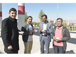 KMÜ'de aşure etkiniği