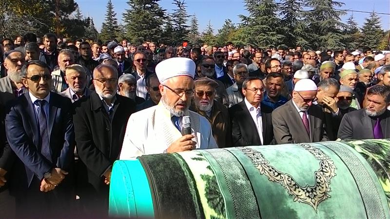 Mahmut Enginar toprağa verildi