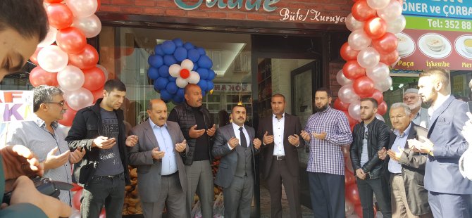 Cadde Kuruyemiş açıldı