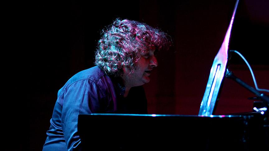 Ünlü piyanist-besteci Uğurlu: 'Sanat tüm yeniliklerin öncüsüdür'