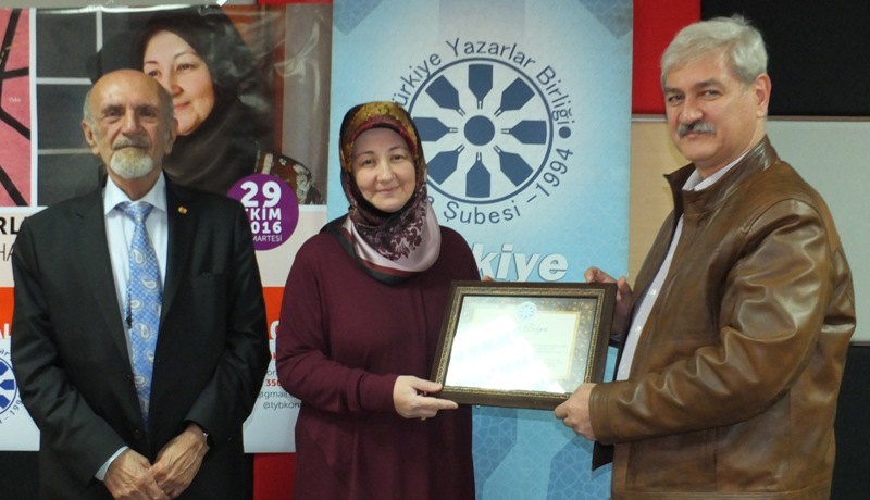 TYB ‘de “Şehirler Arasında” kitabı konuşuldu