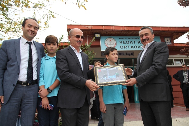 Öğrencilerden örnek davranış