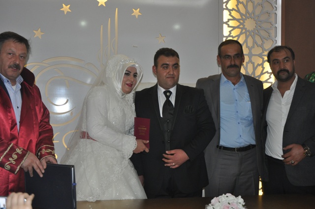 Fatma ile Burak Evlendi