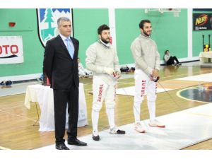 Çubuk'a eskrimden 4 madalya