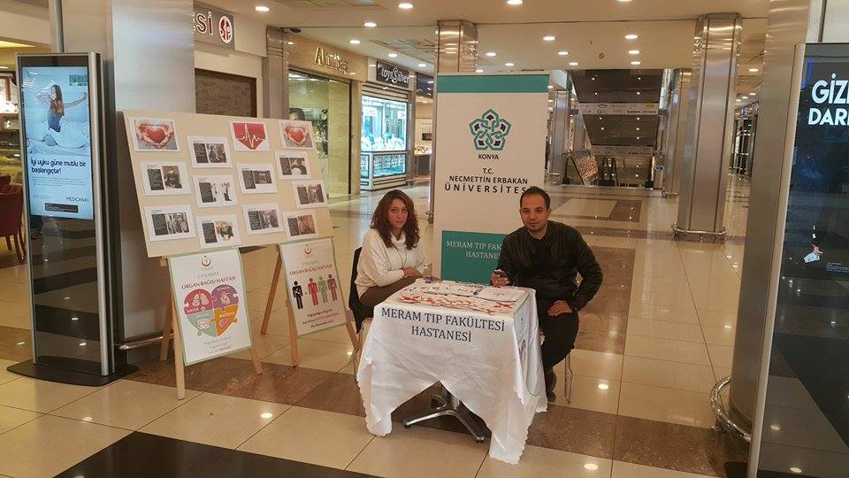 NEÜ Tıp, organ nakli standı açtı