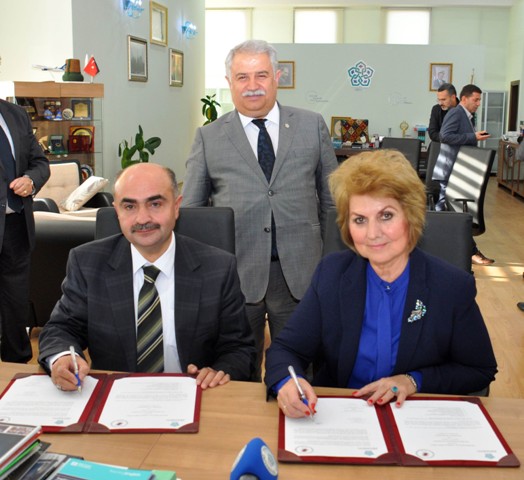NEÜ ile Priştine Üniversitesi arasında protokol