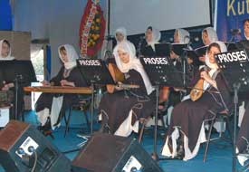 Kadınlardan tasavvuf korosu