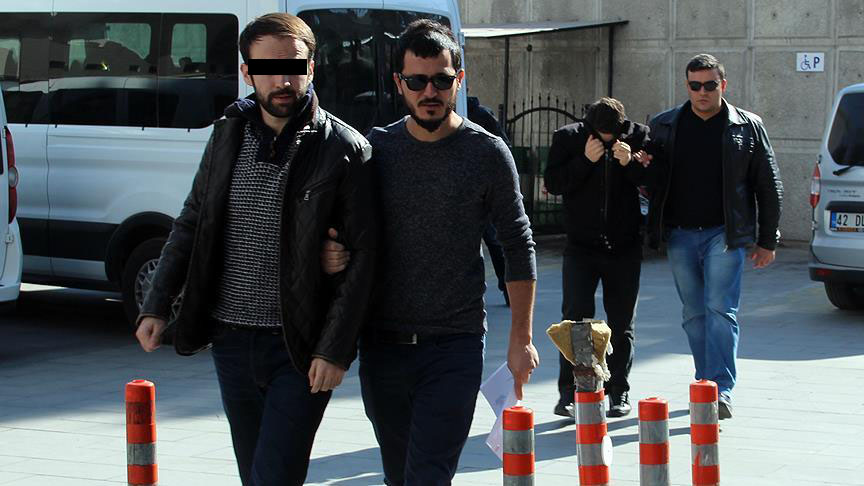 Konya'da 2'si kadın 20 pilot tutuklandı