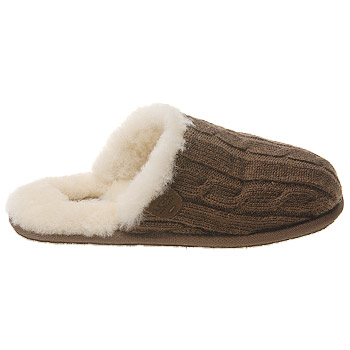 Annenin terliği "silah" sayıldı