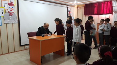 Niyaz Usta İlkokulu'nda imza günü