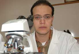 Filistin için doktor olmaya karar verdi