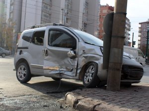 Hatalı dönüş kazaya neden oldu