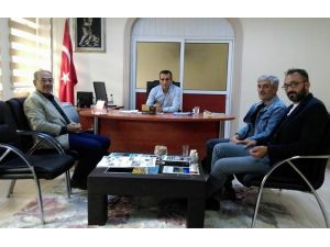 AK Parti Beypazarı İlçe Başkanı Hız'dan Halk Eğitim Merkezine ziyaret