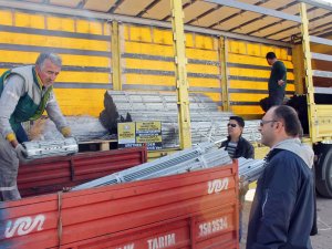 Büyükşehir’den üzüm üreticisine destek