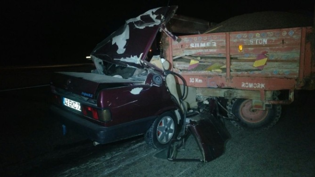 Konya'da otomobil Römorka Çarptı: 1 Ölü