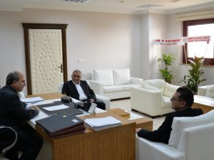 Eczacılardan, Koç’a ziyaret