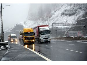 Bolu Dağı'ndaki kar yağışı