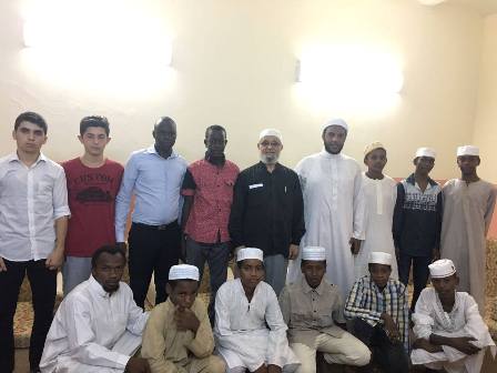 Abdullah Büyük yetim öğrencileri ziyaret etti