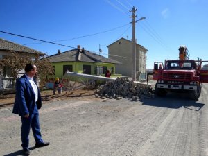 Yalıhüyük'te yol yenileme çalışmaları