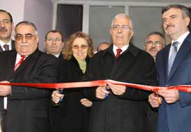 Bakan Aydın'dan Konya'ya övgüler